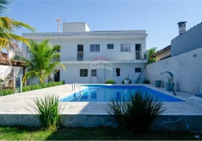 Foto 1 de Casa com 5 Quartos à venda, 160m² em Massaguaçu, Caraguatatuba