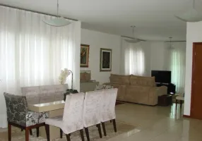 Foto 1 de Apartamento com 4 Quartos para alugar, 227m² em Belvedere, Belo Horizonte