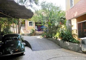 Foto 1 de Casa com 4 Quartos para venda ou aluguel, 377m² em Santo Amaro, São Paulo