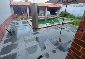 Foto 1 de Casa com 5 Quartos à venda, 304m² em JOSE DE ALENCAR, Fortaleza