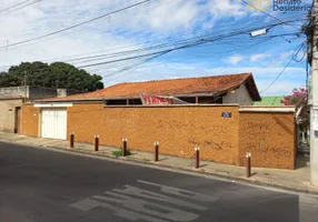 Foto 1 de Casa com 3 Quartos à venda, 270m² em Saudade, Belo Horizonte