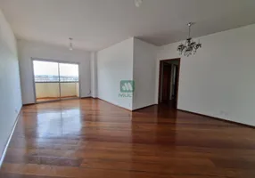 Foto 1 de Apartamento com 3 Quartos à venda, 130m² em Maracanã, Uberlândia