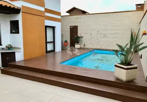 Foto 1 de Casa com 4 Quartos à venda, 380m² em Daniela, Florianópolis
