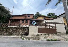 Foto 1 de Casa com 5 Quartos à venda, 260m² em Nacoes Unidas, Sabará