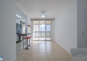 Foto 1 de Apartamento com 2 Quartos para alugar, 69m² em Barra da Tijuca, Rio de Janeiro