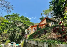 Foto 1 de Sobrado com 3 Quartos à venda, 260m² em Itaipava, Petrópolis