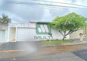 Foto 1 de Casa com 3 Quartos para alugar, 190m² em Cidade Jardim, Uberlândia