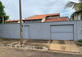 Foto 1 de Casa com 2 Quartos à venda, 90m² em Enseada de Jacaraípe, Serra