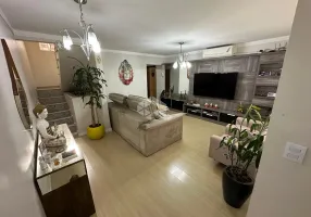 Foto 1 de Casa com 4 Quartos à venda, 160m² em Farrapos, Porto Alegre