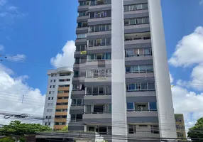 Foto 1 de Apartamento com 3 Quartos à venda, 150m² em Espinheiro, Recife