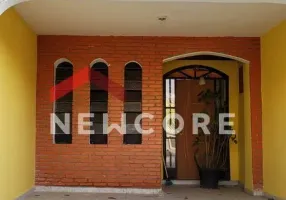 Foto 1 de Casa com 3 Quartos à venda, 181m² em Vila Paranaguá, São Paulo