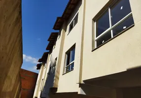 Foto 1 de Sobrado com 2 Quartos à venda, 129m² em Santa Isabel, Viamão