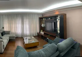Foto 1 de Casa com 4 Quartos para alugar, 340m² em Bosque da Saúde, São Paulo