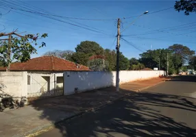 Foto 1 de Fazenda/Sítio com 2 Quartos à venda, 162m² em Jardim Perina, Jaboticabal