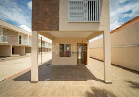 Foto 1 de Casa com 2 Quartos à venda, 70m² em Polvilho, Cajamar