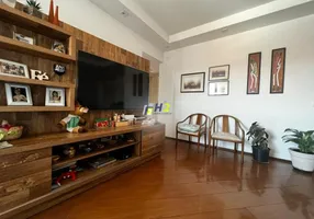 Foto 1 de Apartamento com 3 Quartos à venda, 90m² em Jardim América, Bauru