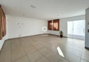 Foto 1 de Casa com 3 Quartos à venda, 240m² em Padre Eustáquio, Belo Horizonte