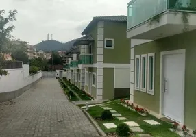 Foto 1 de Casa de Condomínio com 3 Quartos à venda, 110m² em Matapaca, Niterói