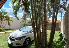 Foto 1 de Casa com 3 Quartos à venda, 161m² em Parque Residencial Cândido Portinari, Ribeirão Preto