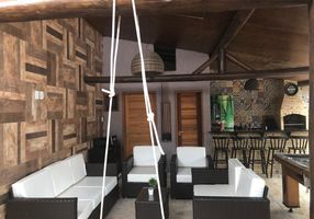 Foto 1 de Casa com 3 Quartos à venda, 200m² em Vila Ibirapitanga, Itaguaí