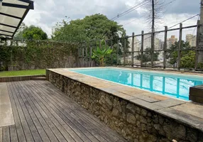 Foto 1 de Casa com 5 Quartos à venda, 506m² em Pacaembu, São Paulo