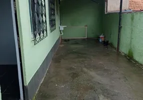 Foto 1 de Casa com 2 Quartos à venda, 55m² em Rocha Miranda, Rio de Janeiro