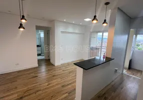 Foto 1 de Apartamento com 2 Quartos à venda, 54m² em Granja Viana, Carapicuíba