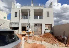 Foto 1 de Casa com 2 Quartos à venda, 190m² em Durval de Barros, Ibirite