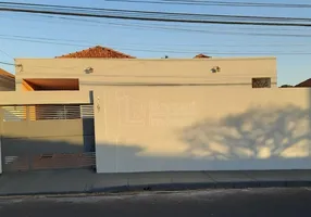 Foto 1 de Casa com 3 Quartos à venda, 145m² em Vila Santana, Araraquara