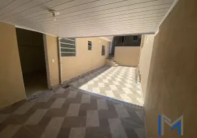 Foto 1 de Casa com 3 Quartos à venda, 150m² em Jardim Tonato, Carapicuíba