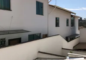 Foto 1 de Casa com 2 Quartos à venda, 70m² em Baronesa , Santa Luzia