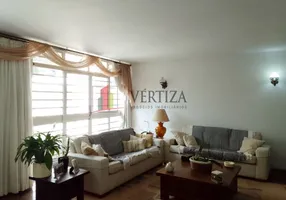 Foto 1 de Casa com 3 Quartos à venda, 160m² em Moema, São Paulo