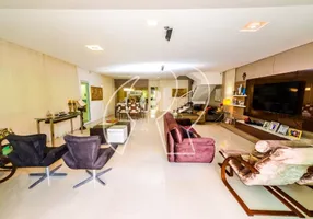 Foto 1 de Casa de Condomínio com 3 Quartos à venda, 290m² em De Lourdes, Fortaleza