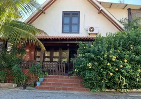 Foto 1 de Casa de Condomínio com 6 Quartos à venda, 161m² em Andorinhas, Iguaba Grande