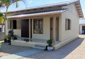 Foto 1 de Casa com 2 Quartos à venda, 60m² em Vila Francesa, Criciúma