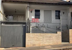 Foto 1 de Casa com 3 Quartos à venda, 205m² em Vila Camargo, Bauru
