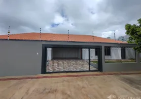 Foto 1 de Casa com 3 Quartos para alugar, 186m² em San Remo, Londrina