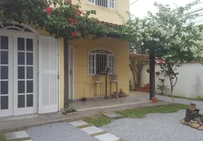 Foto 1 de Casa com 4 Quartos à venda, 130m² em Jardim Excelsior, Cabo Frio