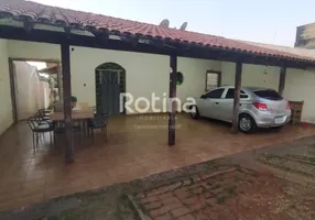 Foto 1 de Casa com 3 Quartos à venda, 186m² em Martins, Uberlândia