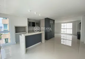 Foto 1 de Apartamento com 3 Quartos para alugar, 135m² em Centro, Balneário Camboriú