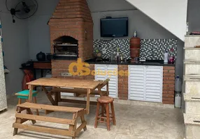 Foto 1 de Sobrado com 4 Quartos à venda, 220m² em Vila Constança, São Paulo