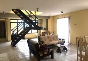 Foto 1 de Cobertura com 4 Quartos à venda, 245m² em Vila Caicara, Praia Grande