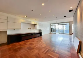 Foto 1 de Apartamento com 3 Quartos à venda, 220m² em Higienópolis, São Paulo