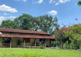 Foto 1 de Fazenda/Sítio com 4 Quartos à venda, 193600m² em Zona Rural, Pirenópolis