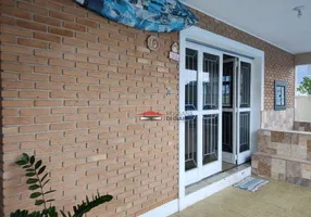 Foto 1 de Casa com 3 Quartos à venda, 136m² em Centro, Caraguatatuba