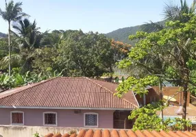 Foto 1 de Casa com 4 Quartos à venda, 240m² em Enseada do Brito, Palhoça