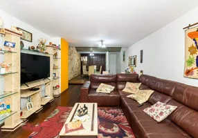 Foto 1 de Casa com 3 Quartos para alugar, 300m² em Jardim Leonor Mendes de Barros, São Paulo