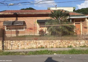 Foto 1 de Casa com 5 Quartos à venda, 200m² em Jardim Humaita, Taubaté