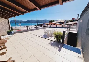 Foto 1 de Casa com 2 Quartos à venda, 80m² em Pântano do Sul, Florianópolis