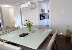 Foto 1 de Apartamento com 4 Quartos à venda, 202m² em Vila Sônia, São Paulo